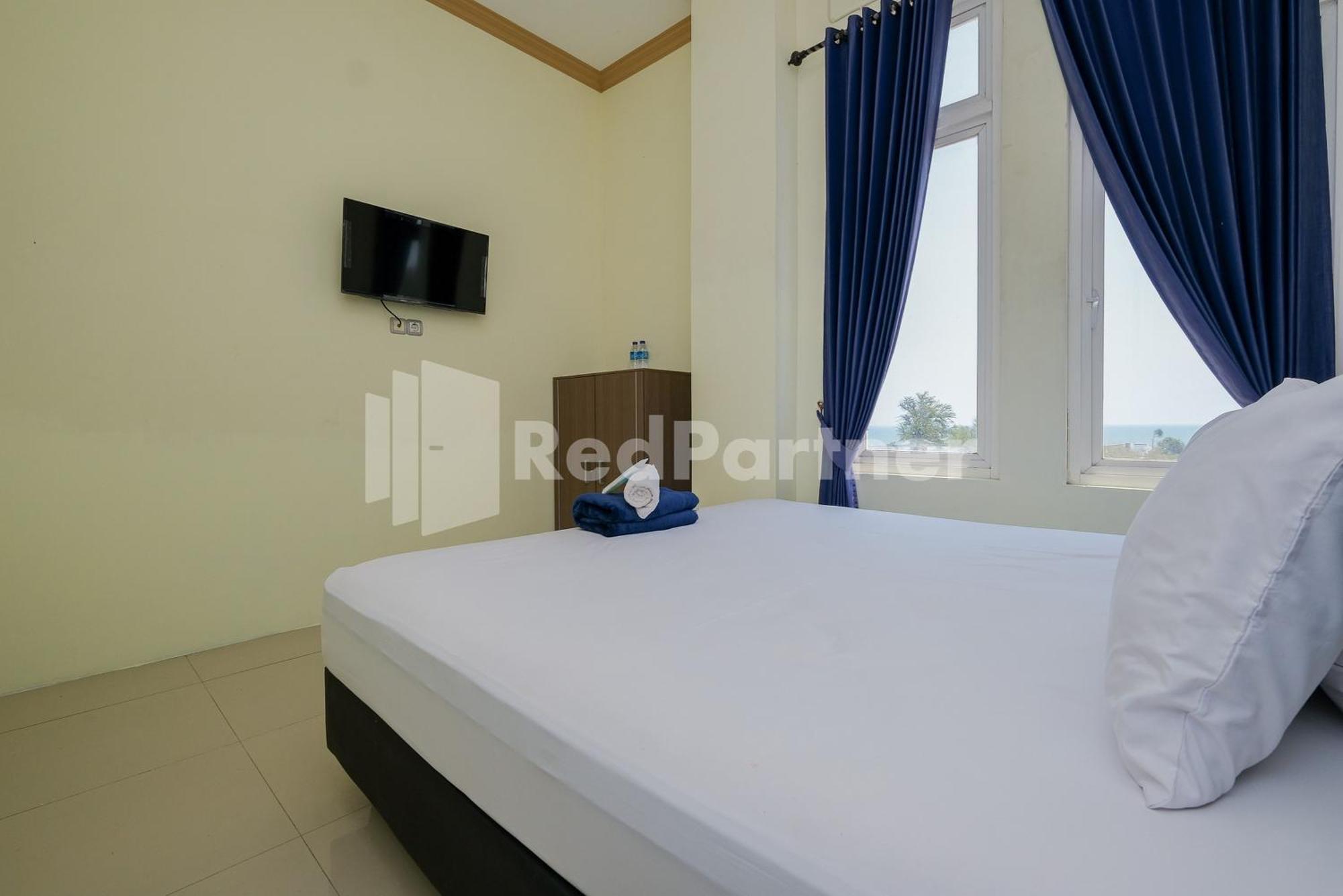 Grand Kencana Guesthouse Syariah Near Wisata Bahari Lamongan Paciran Ngoại thất bức ảnh