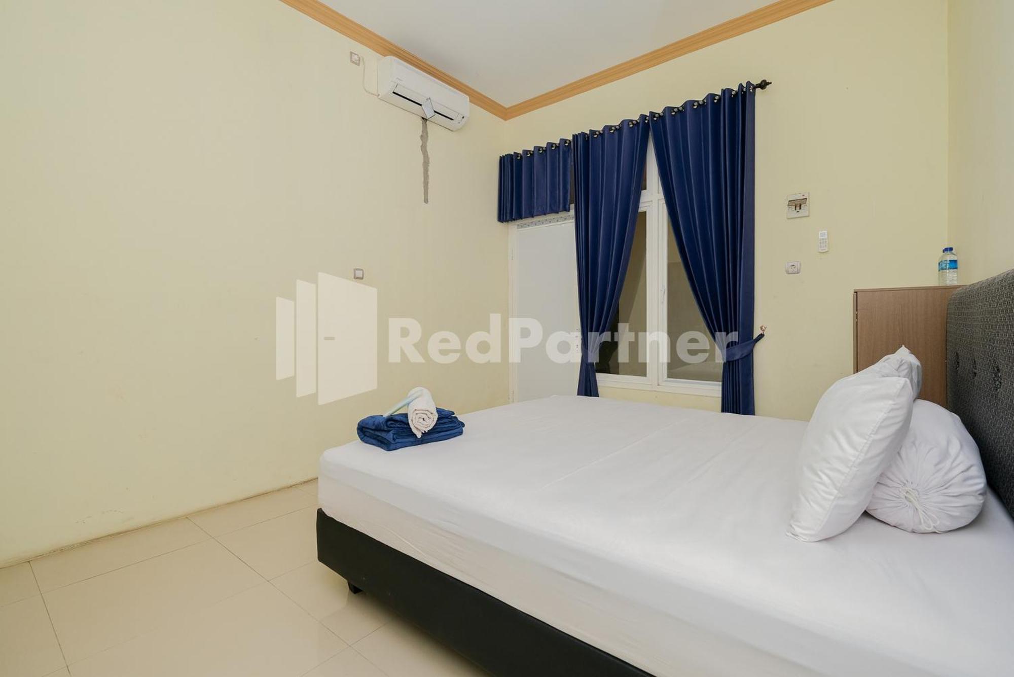 Grand Kencana Guesthouse Syariah Near Wisata Bahari Lamongan Paciran Ngoại thất bức ảnh